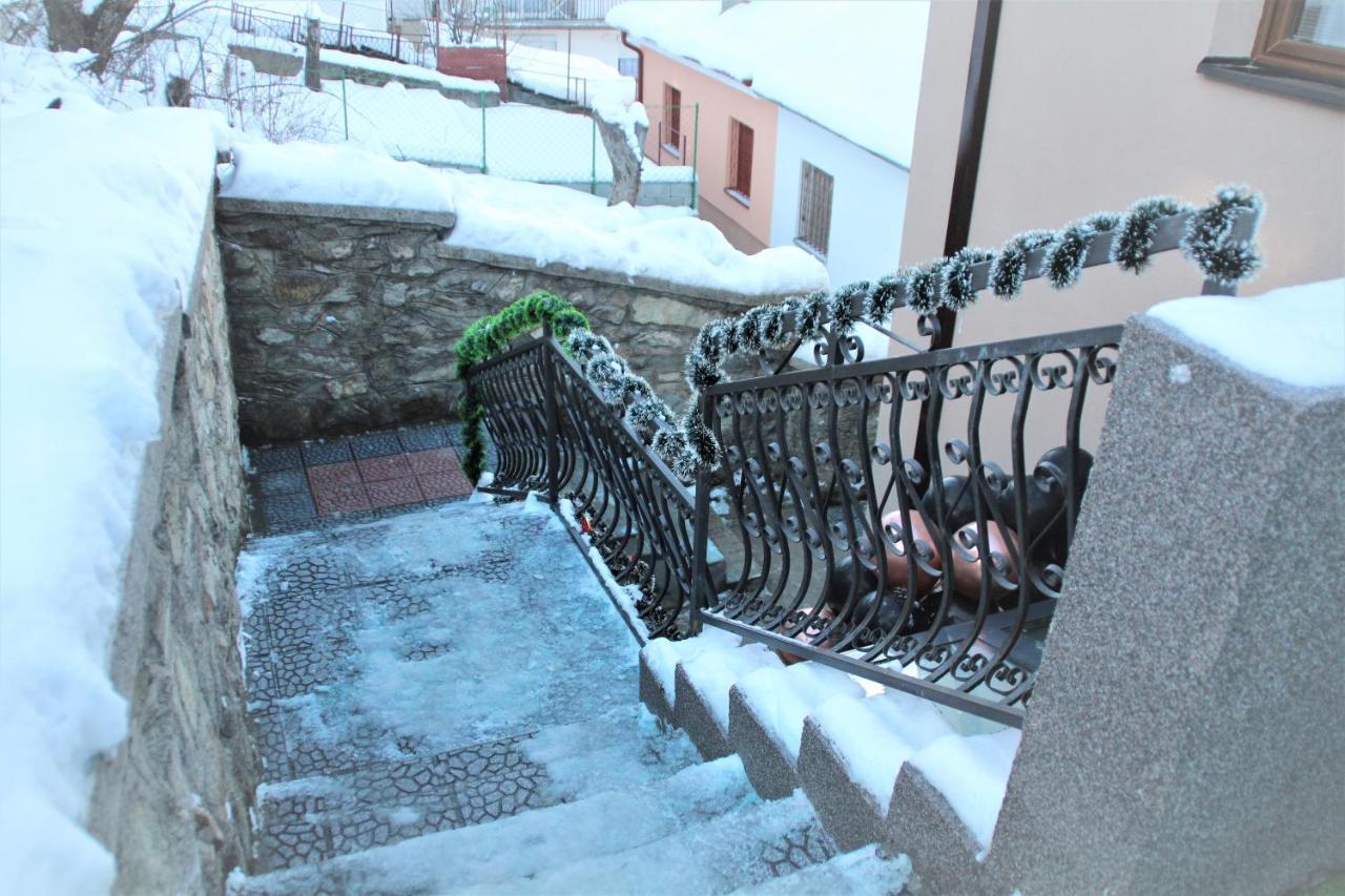 Konak Hilltop Lodge & Villa Krusevo Exterior photo